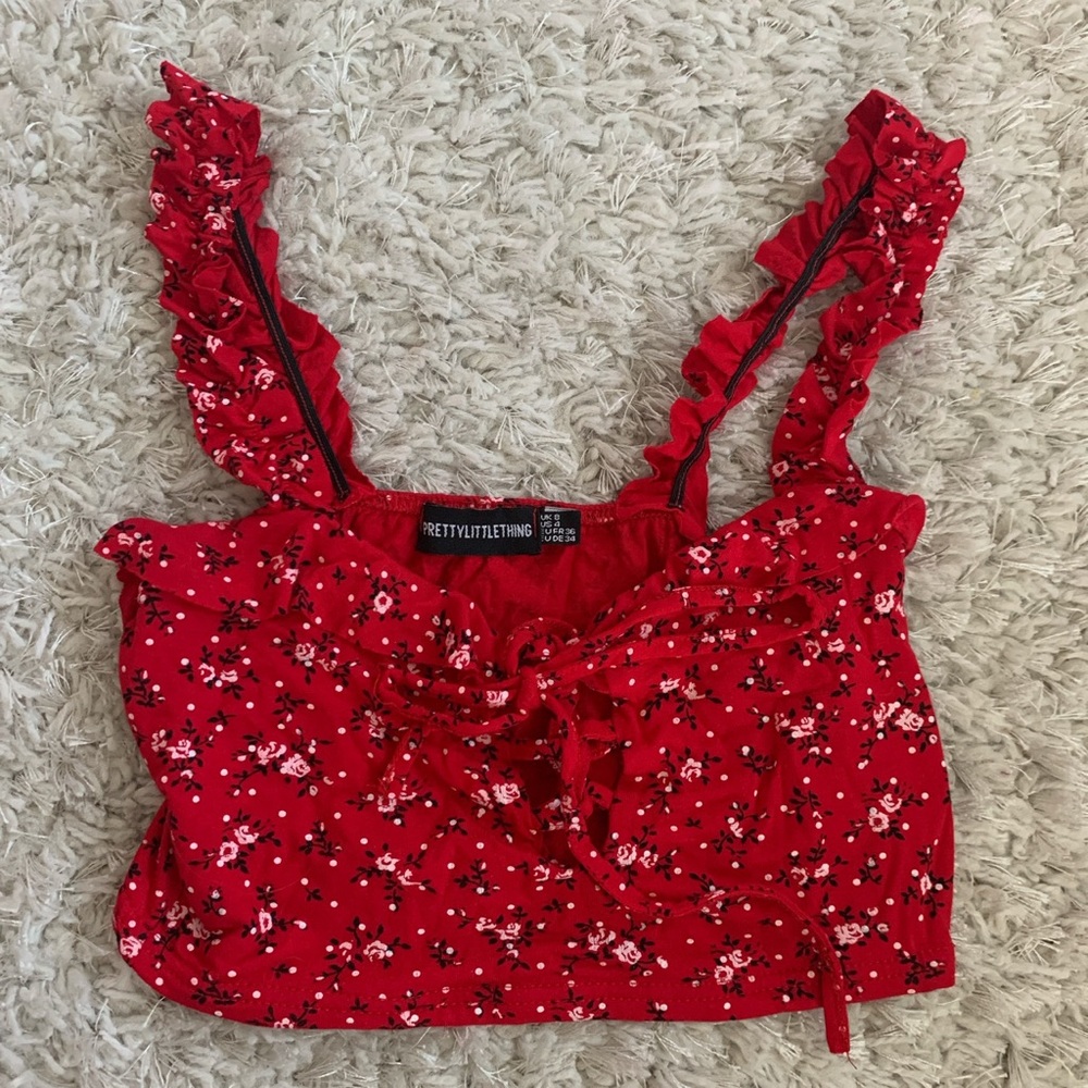 Prettylittlething floral crop top